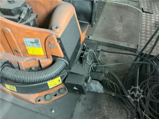Industrial robot KUKA KR210