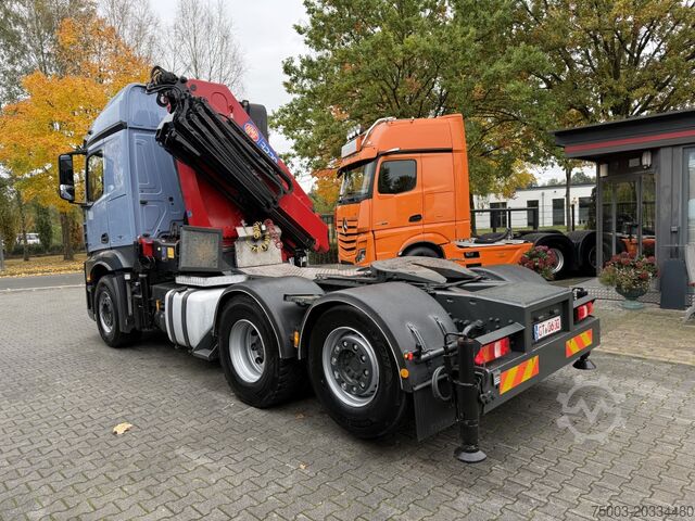 Tung lastbil Mercedes-Benz Actros 2548 LS 6X2 Kran HMF 3220 bis 16 Meter