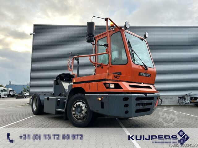Standard-SZM Terberg YT 182 Terminal Tractor / Allison - Cummins