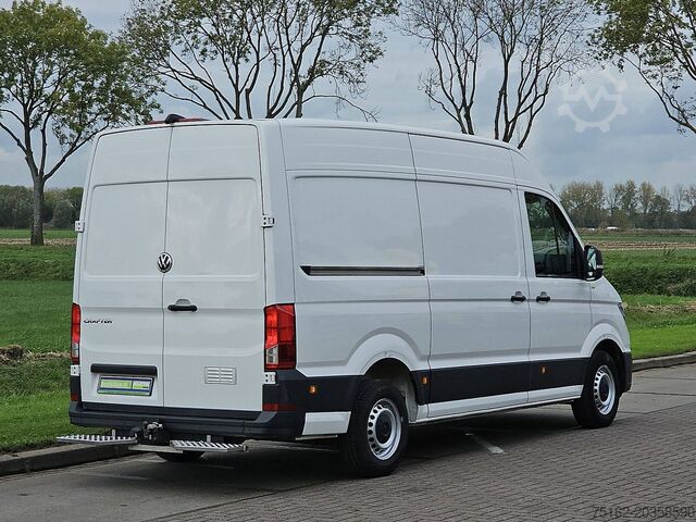 Bestelauto VOLKSWAGEN CRAFTER 35 2.0 L3H3 140Pk Euro6 AC!