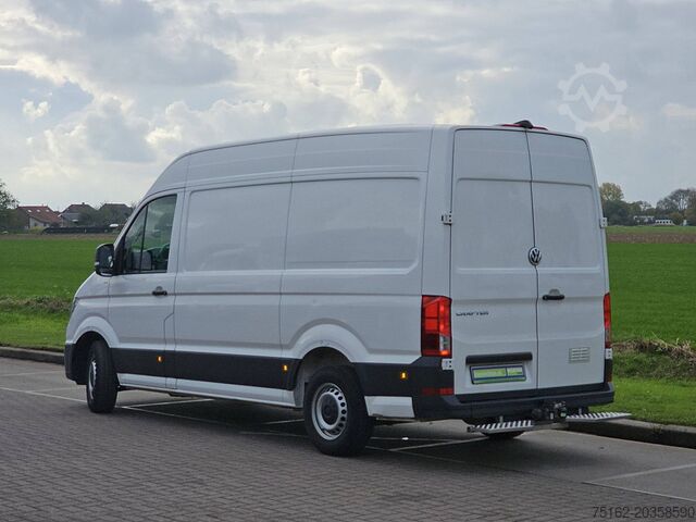 Bestelauto VOLKSWAGEN CRAFTER 35 2.0 L3H3 140Pk Euro6 AC!