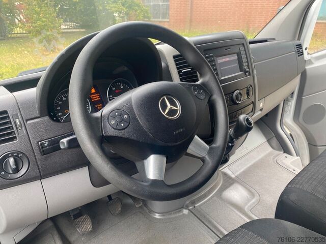 Vrachtwagen met bakwagen MERCEDES-BENZ Sprinter 316 CDI Koffer *Klima*Ahk*Seiten Tür*