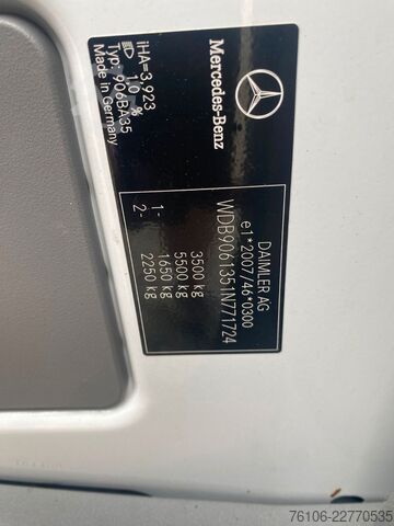 Vrachtwagen met bakwagen MERCEDES-BENZ Sprinter 316 CDI Koffer *Klima*Ahk*Seiten Tür*
