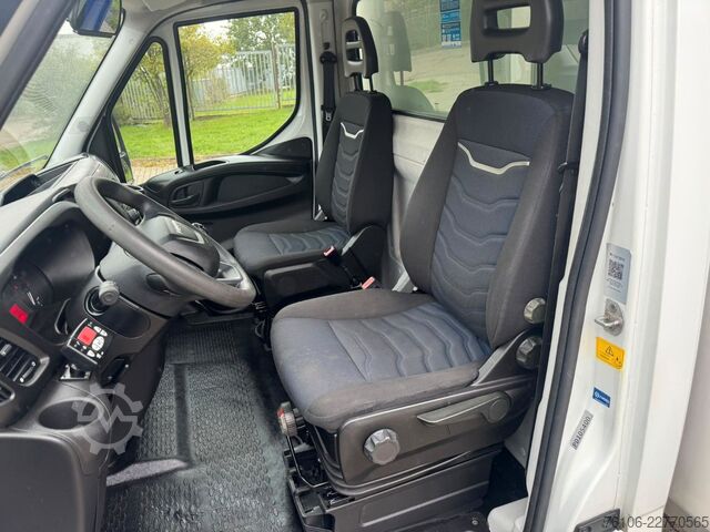 Izotermiczny van chłodnia IVECO Daily 35C14 Tiefkühlkoffer mit LBW **Carrier***