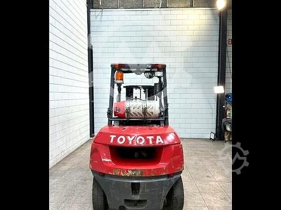 Gaffeltruck Toyota 02-7 FG 40