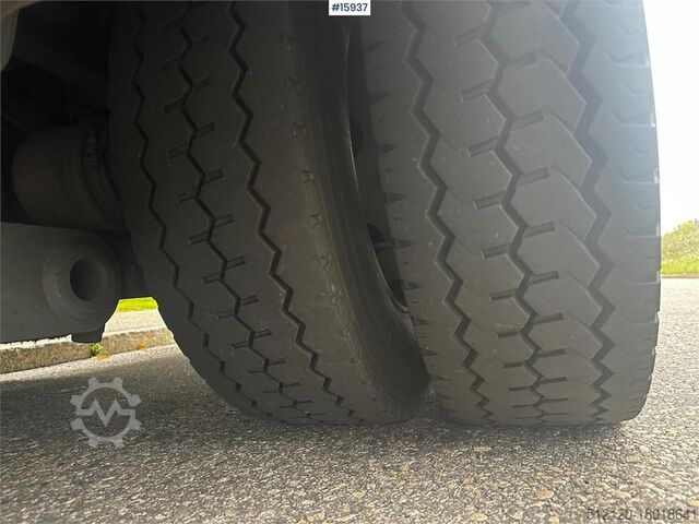 Kufr Mercedes-Benz Atego Truck w/ rear lift.