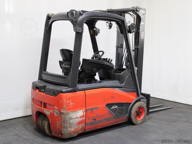 Elektrische vorkheftruck 3 wielen Linde E 16 L-02  386