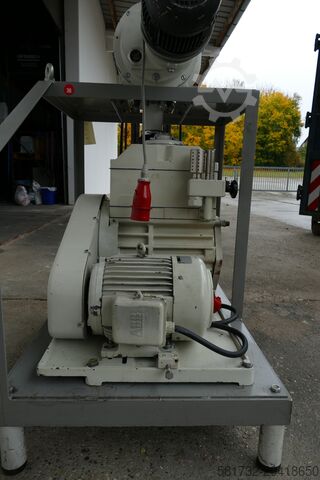 Pompe à vide Pfeiffer DUO100