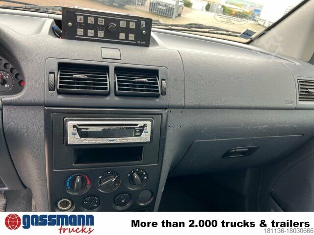 Panel van Ford Tourneo Connect 4x2, Personentransporter, 8-Sitzer