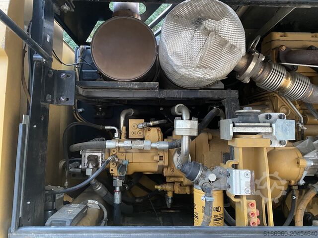 Τροχοφόρος εκσκαφέας Caterpillar M315D