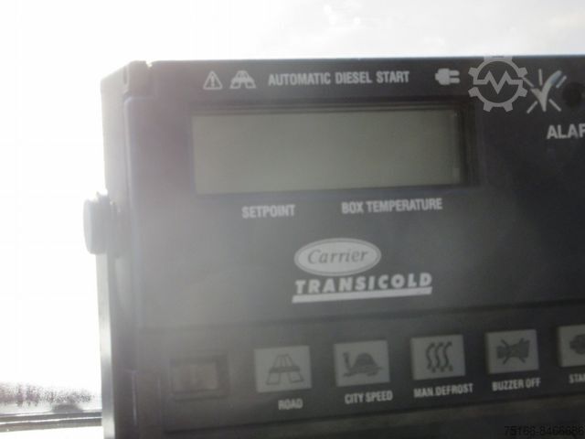 Kühltransporter MERCEDES-BENZ VARIO 816 D FLEISCH -Kühlkoffer 3 ROHRBAHNEN