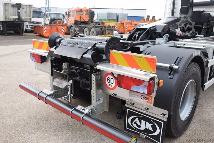 Kampókaros rendszer MAN TGM 18.320