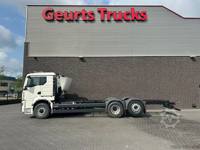 Chassis met cabine MAN TGS 26.520 6X2H-4 BL CH HYDRO DRIVE CHASSIS CAB...