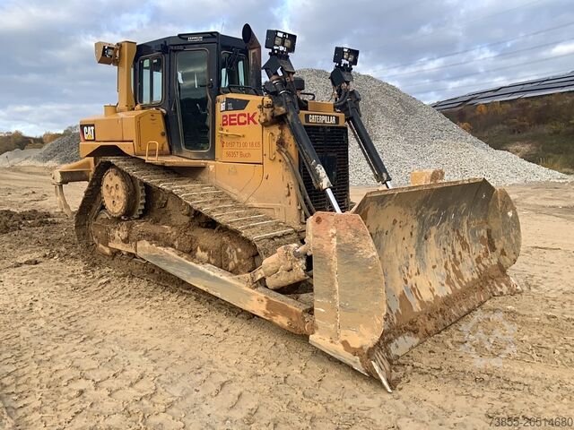 Tracked Dozer Caterpillar D6T XL
