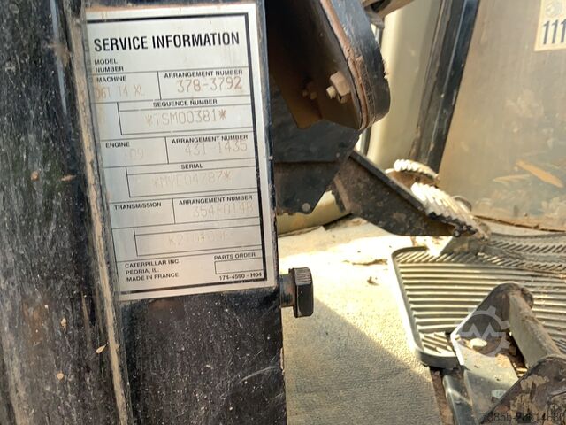 Tracked Dozer Caterpillar D6T XL