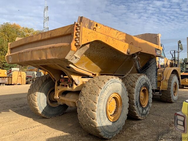 Articulated Dump Truck Caterpillar 735B