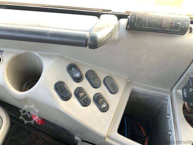 Knickgelenkter Muldenkipper Komatsu HM300-3