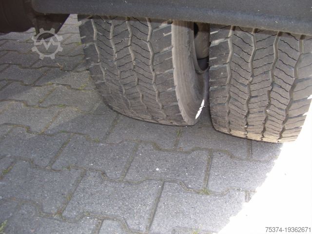 Gardin sidor van IVECO EURO CARGO 75E18 EURO 5