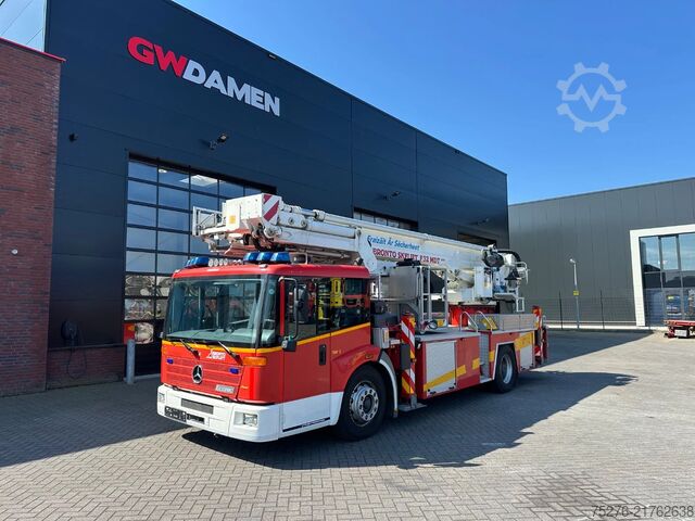 Platforma de ridicare Mercedes-Benz Econic 1823 Bronto Skylift F32 MDT 2000