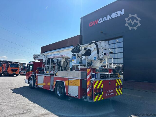 Platforma de ridicare Mercedes-Benz Econic 1823 Bronto Skylift F32 MDT 2000