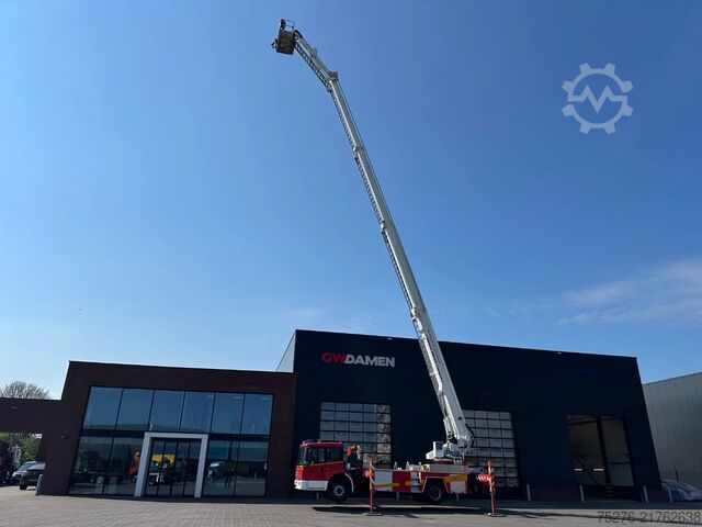 Platforma de ridicare Mercedes-Benz Econic 1823 Bronto Skylift F32 MDT 2000