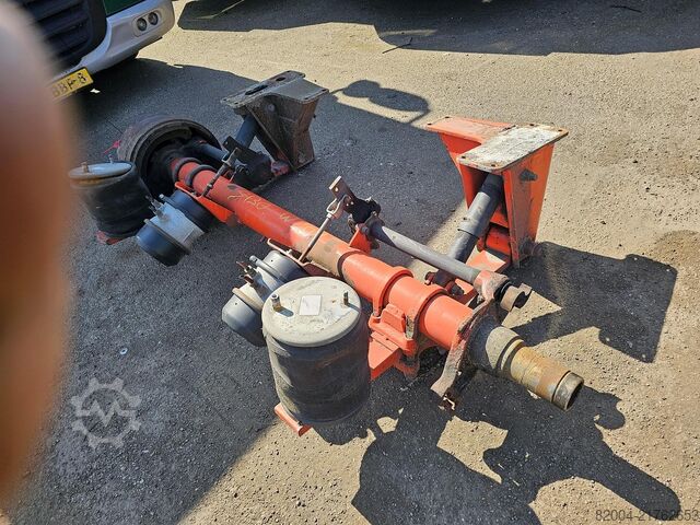 Tengely SMB TRAILER AXLE SINGLE TIRE DRUM. MISSING ONE HUBE.