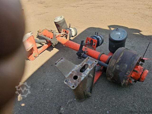 Tengely SMB TRAILER AXLE SINGLE TIRE DRUM. MISSING ONE HUBE.