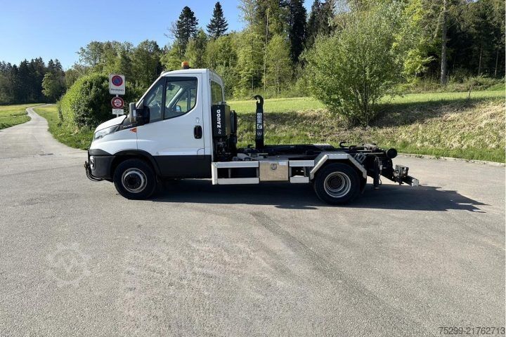 Kampós konténerszállító teherautó Iveco 70C17 Kommunal + Schneepflug / Swiss-Vehicle