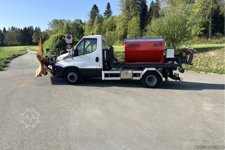 Kampós konténerszállító teherautó Iveco 70C17 Kommunal + Schneepflug / Swiss-Vehicle