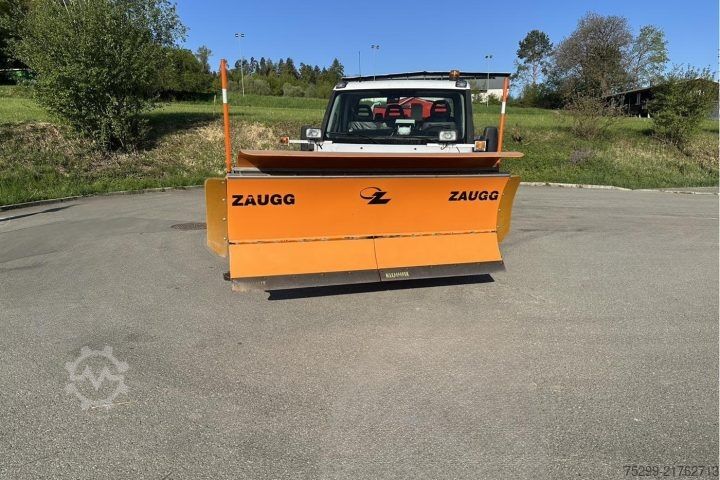 Kampós konténerszállító teherautó Iveco 70C17 Kommunal + Schneepflug / Swiss-Vehicle