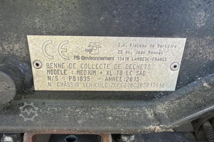 Kampós konténerszállító teherautó Iveco 70C17 Kommunal + Schneepflug / Swiss-Vehicle