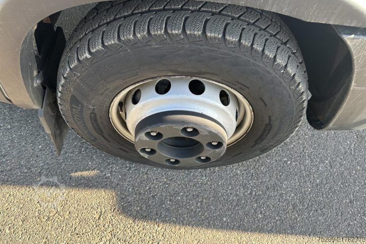 Kampós konténerszállító teherautó Iveco 70C17 Kommunal + Schneepflug / Swiss-Vehicle