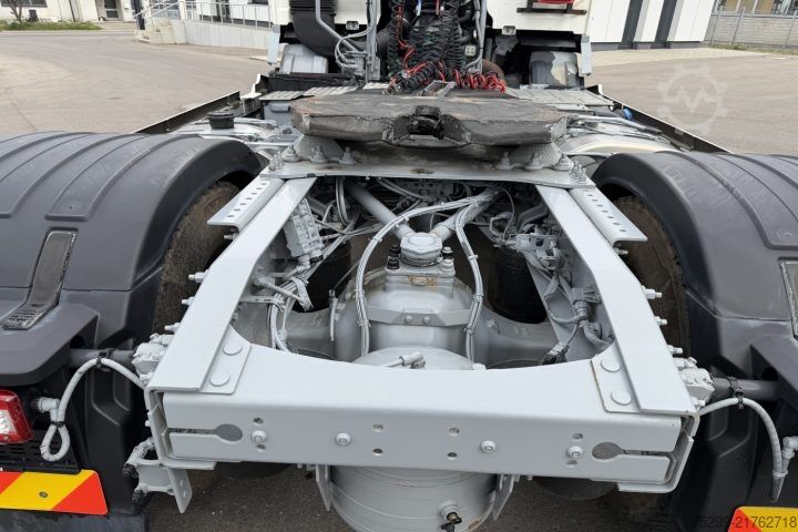 Standard nyergesvontató Volvo FM-500 4x2 Kipphydraulik / Swiss-Vehicle