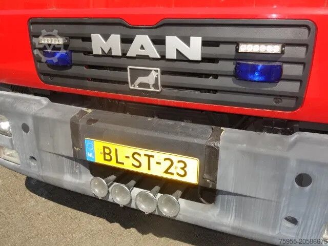 İtfaiye aracı MAN LE 220C GODIVA POMP 2000 LITER TANK,MANUAL GEARBOX