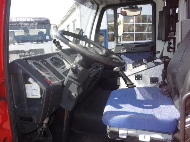 İtfaiye aracı MAN LE 220C GODIVA POMP 2000 LITER TANK,MANUAL GEARBOX