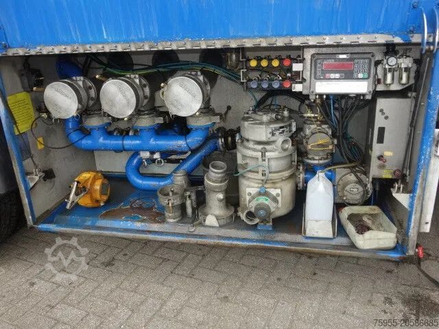 Tankfartyg Volvo FM 12 18500liter tank,AIRCO,MANUAL GEARBOX