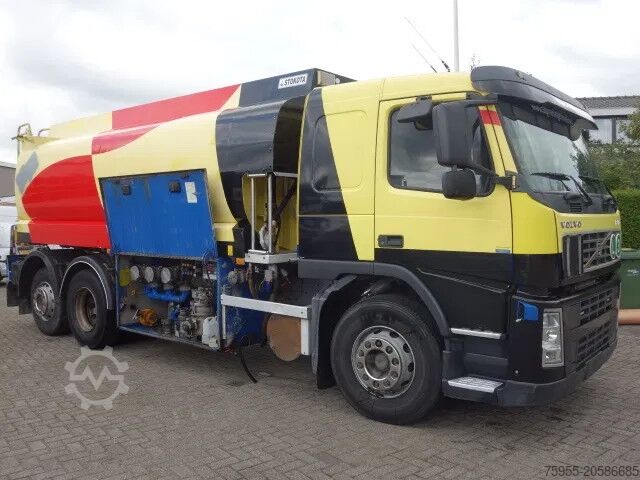 Tankfartyg Volvo FM 12 18500liter tank,AIRCO,MANUAL GEARBOX