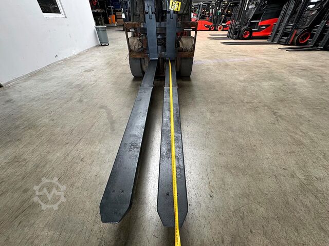 Hydrauliczne widły teleskopowe Linde 3.000 kg