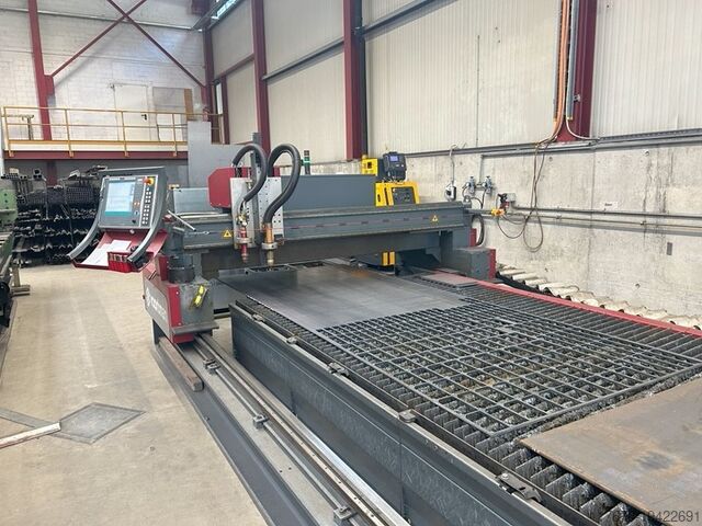 Guillotine shear VOORTMAN V302 CNC PLASMA MACHINE