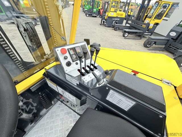 Fyrvägstruck Combilift CB4000 TRIPLEX 5200 FREE-LIFT POSITIONER