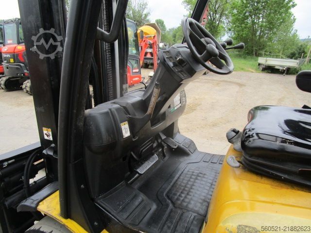 Carrello elevatore diesel Yale 3T - Triplex-Freihub 4,9m + ZINKENVERSTELLER