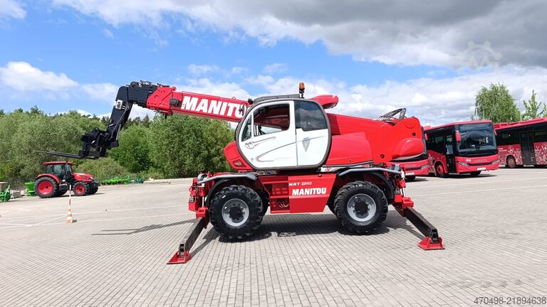 încărcător telescopic rotativ Manitou MRT 25.40+