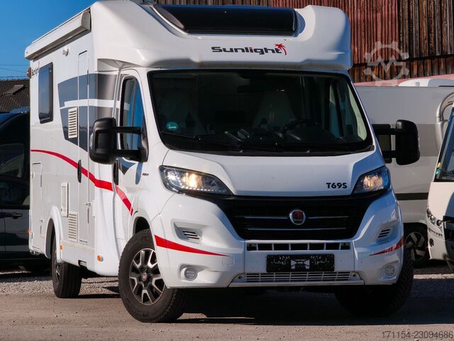 Half-integraal camper SUNLIGHT T 69 S, Quensbett, SAT, Hubbett, Navi,1 Hand