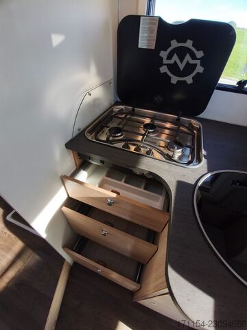 Half-integraal camper SUNLIGHT T 69 S, Quensbett, SAT, Hubbett, Navi,1 Hand