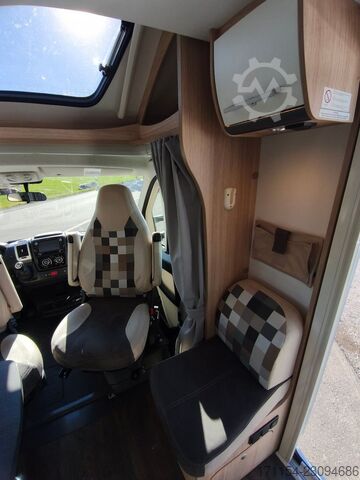 Half-integraal camper SUNLIGHT T 69 S, Quensbett, SAT, Hubbett, Navi,1 Hand