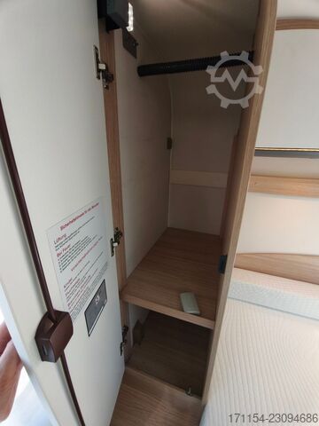 Half-integraal camper SUNLIGHT T 69 S, Quensbett, SAT, Hubbett, Navi,1 Hand
