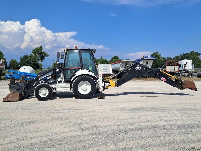 Escavatore gommato Caterpillar 428E