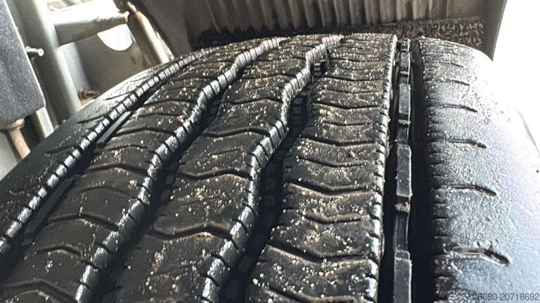 Alváz vezetőfülkével Volvo FL 220 (BELGIAN TRUCK / CAMION BELGE / MANUAL G...