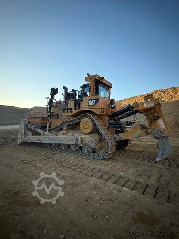 Nivelační stroj CAT D 10 T 2 (Coming soon)