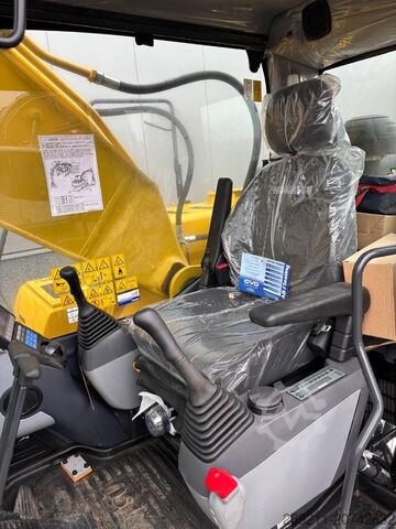 Pásové rypadlo Komatsu PC 210-10M0 (New / Non CE Certified)